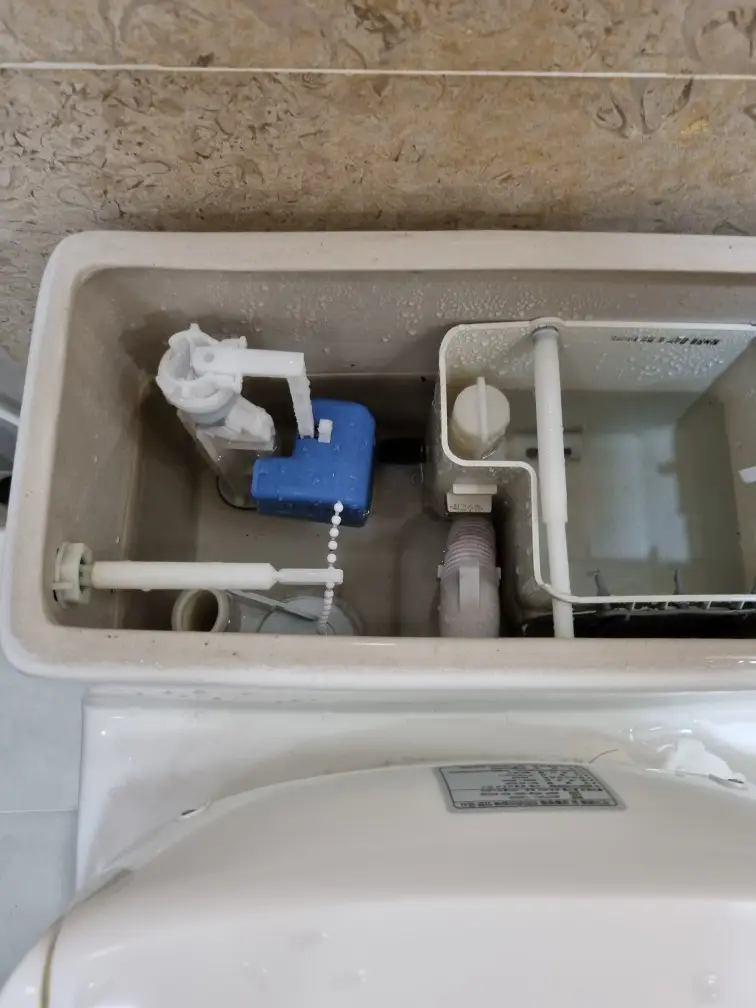 변기 부품 교체, 시기와 방법 제대로 알고 수리받으세요.